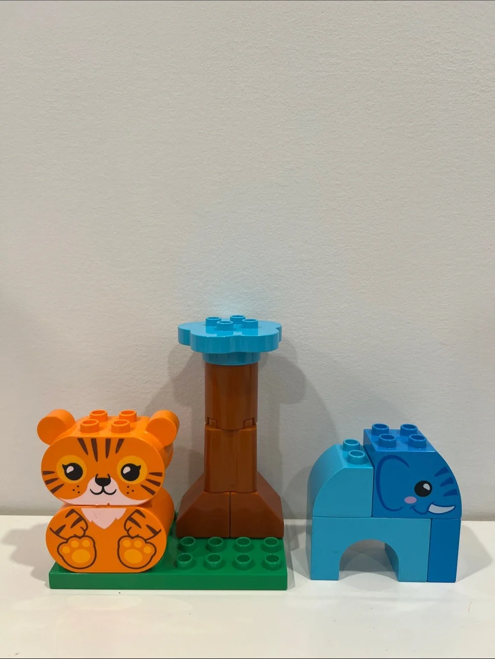 LEGO DUPLO Animals - Tiger, Flamingo, Giraffe, Elephant
